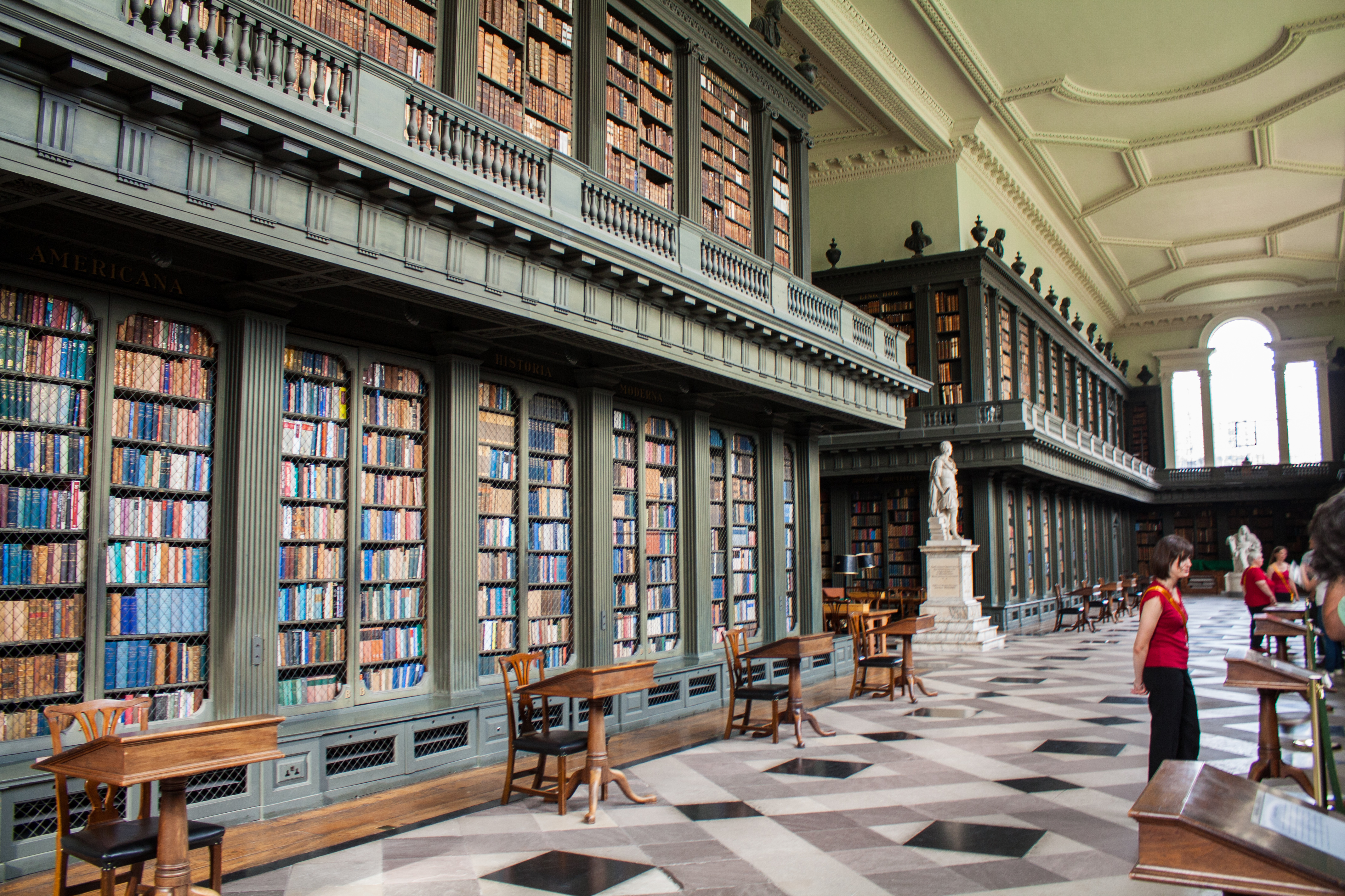 Library 1.7. Оксфордский университет библиотека. Оксфордский университет внутри. Библиотека Кодрингтон Великобритания. Библиотека Кодрингтон, Лондон.