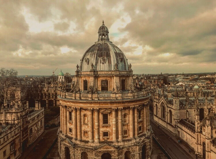 how-to-get-an-oxford-university-english-literature-education-for-free